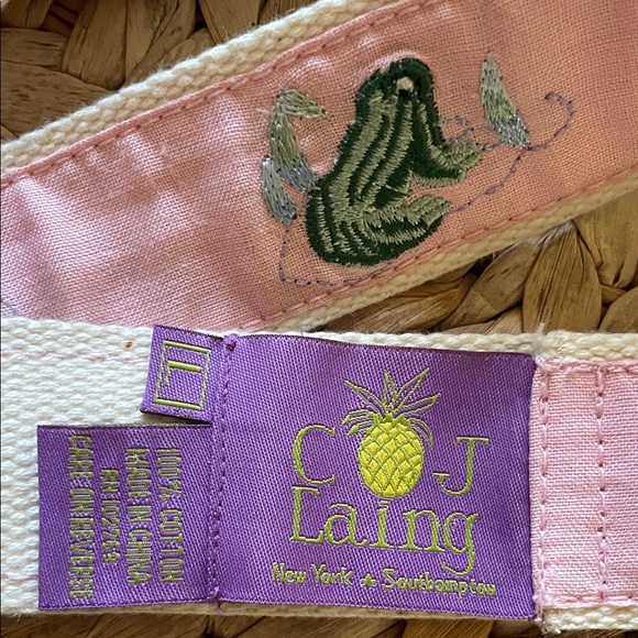 CJ Laing Charming Pink 🌸🐸 Women’s Belt with Frogs adjustable w/ metal loops - Picture 2 of 3